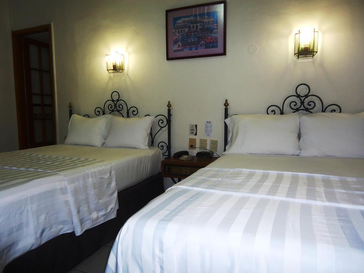 Hotel Concierge Plaza Колима Экстерьер фото